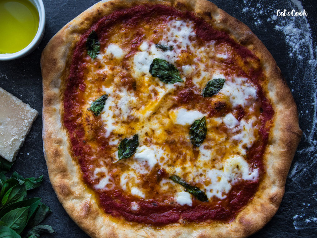 Pizza margherita z M&S potravin