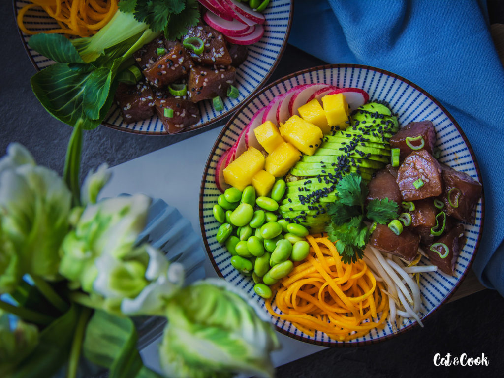 Poke bowl – havajský tuňák se salátkem