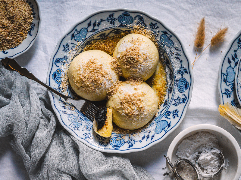 Parené buchty – kynuté povidlové knedlíky