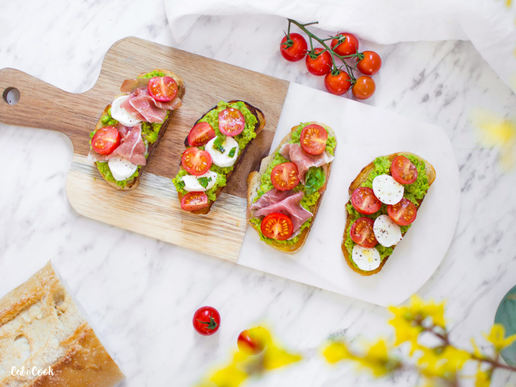 Jarní bruschetta s parmskou šunkou