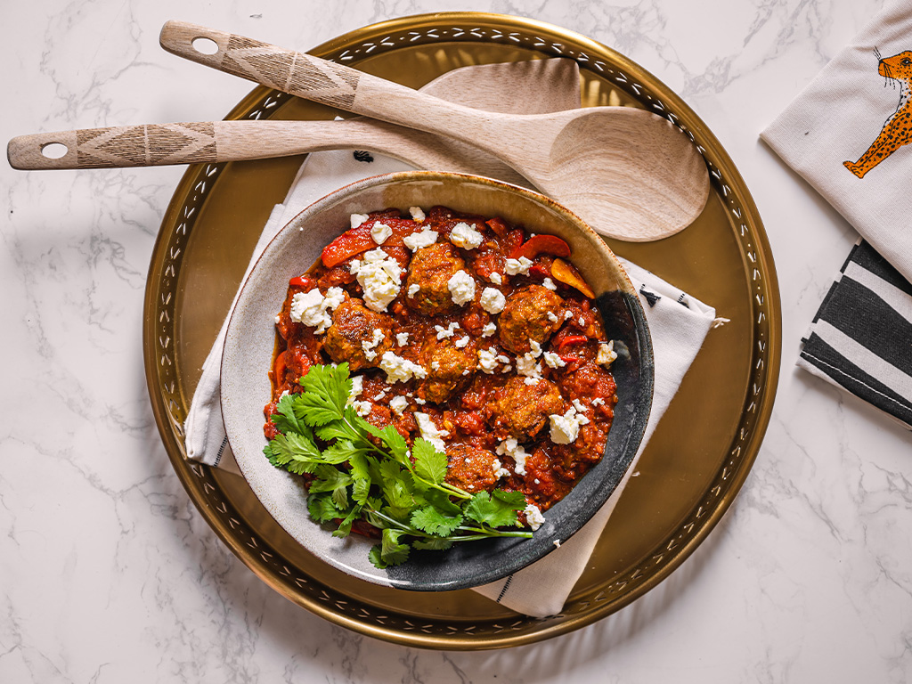 Shakshuka s masovými kuličkami